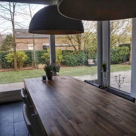 Bed & Wellness Boxtel, Luxe Kamer Met Airco En Eigen Badkamer, Ligbad Exteriér fotografie